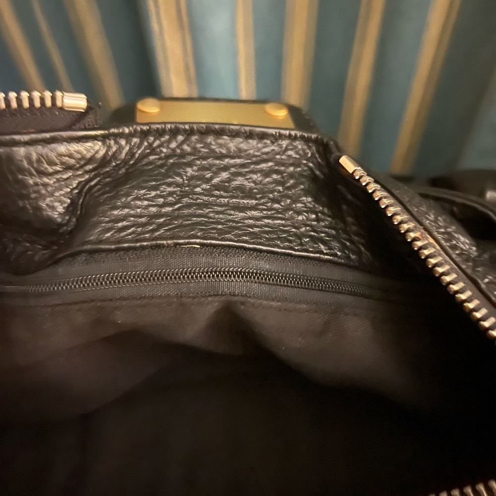 Chloe Black Leather Hobo with Gold Hardware - Picture 4 of 9